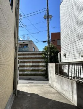 コートuの外観