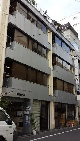早川ビルの外観