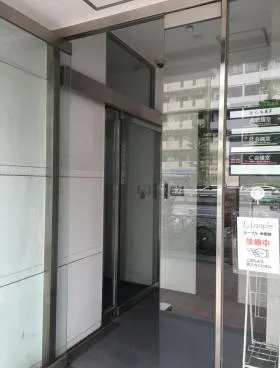 二進ビルの外観