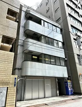 玉家ビルの外観