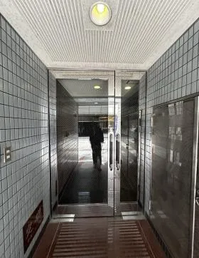 玉家ビルの外観