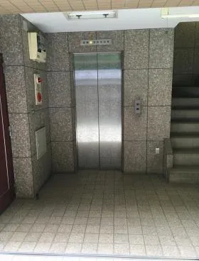 東五ビルの外観