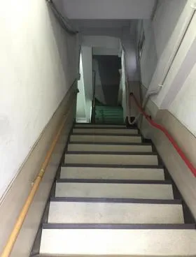 美倉ビルの外観
