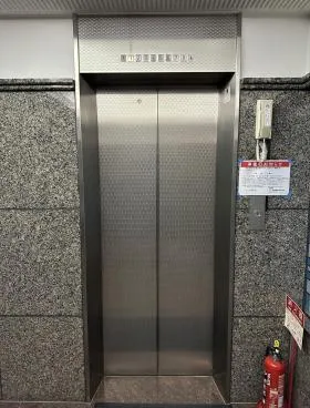 マイカ91ビルの外観