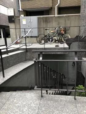 芥川青山ビルの外観