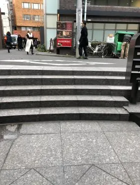 芥川青山ビルの外観