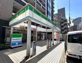ファミリーマート