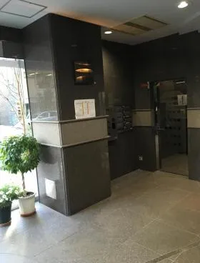 新富センタービルの外観