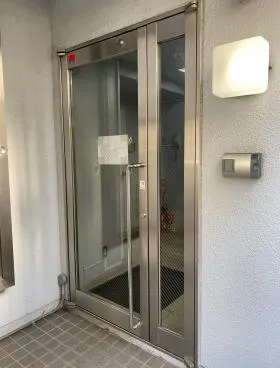 アポロ池袋の外観