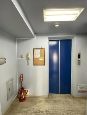 アポロ池袋の外観