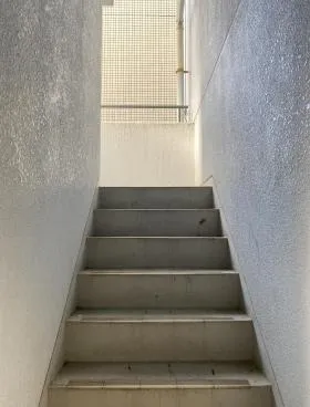 アポロ池袋の外観