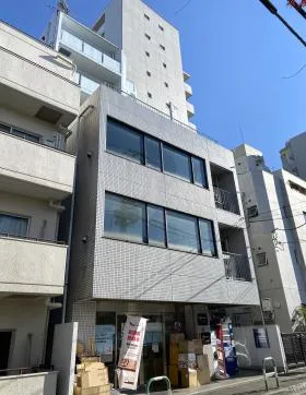 アポロ池袋の外観