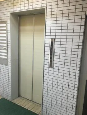 末広ビルの外観