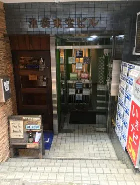 池袋東宝ビルの外観
