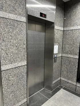 NT日本橋ビルの外観