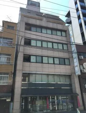 RKビルの外観