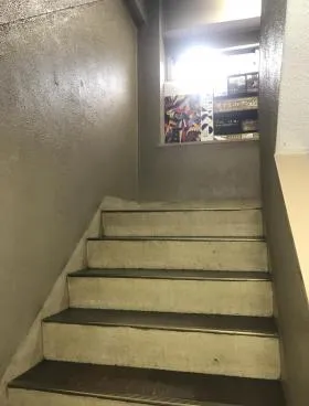 京栄ビルの外観