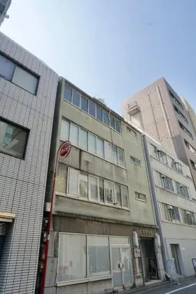 京栄ビルの外観