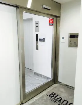 ブラン西麻布の外観