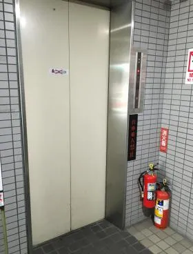 白金GNビルの外観