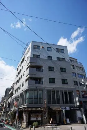 白金GNビルの外観