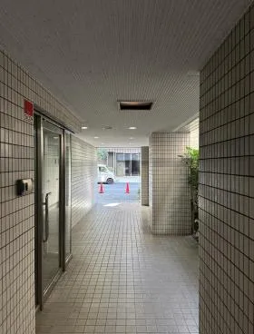 芝蘭会館の外観