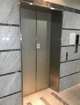 MZビルの外観