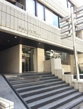 日本橋イヅミビルの外観