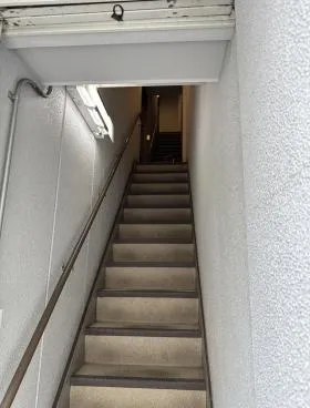 ポーセレンビルの外観