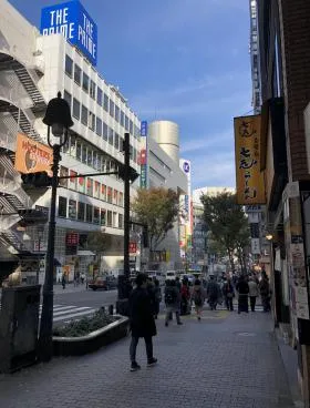 K&Kビルの外観