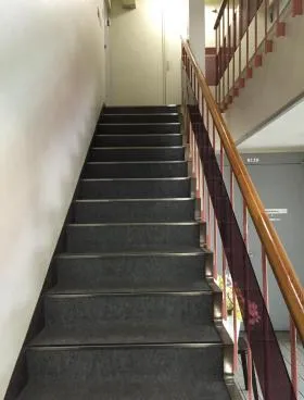 シャトレーヌ信濃町ビルの外観