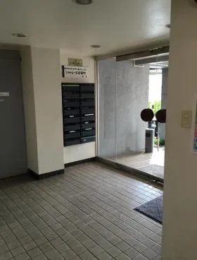シャトレーヌ信濃町ビルの外観
