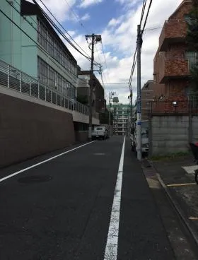 シャトレーヌ信濃町ビルの外観