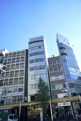 小林ビルの外観