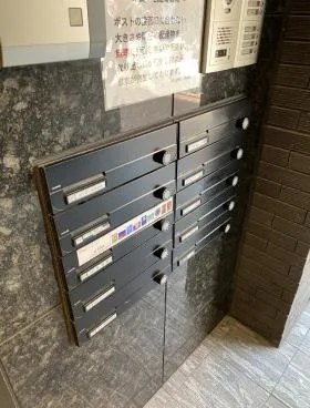 河北新報ビルの外観