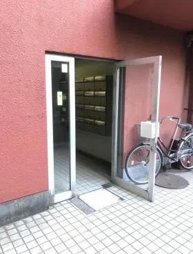 千成ビルの外観