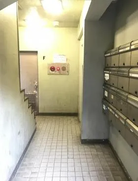 千成ビルの外観