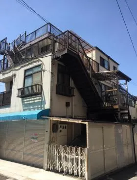 小林ビルの外観