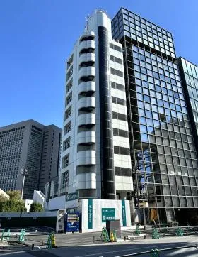 ウイーズ北青山ビルの外観