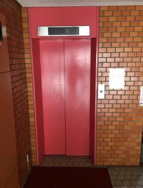 カーム乃木坂ビルの外観