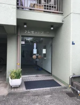 クレセントプラザの外観