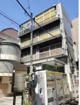 スズカタビルの外観