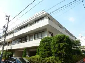 フラット青山の外観