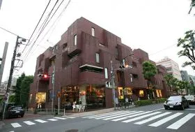 フロムファーストビルの外観