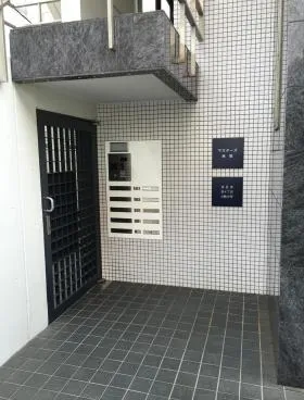 マスターズ赤坂の外観