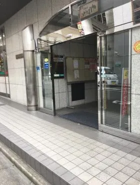 多摩クレイドゥルビルの外観
