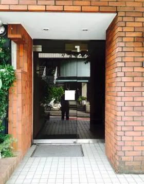 串山マンションの外観