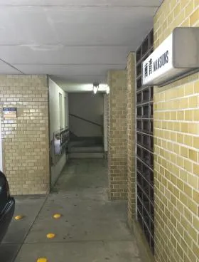 南青マンションの外観