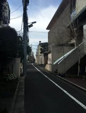 南青マンションの外観
