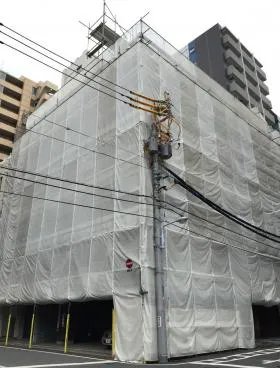 材商会館の外観